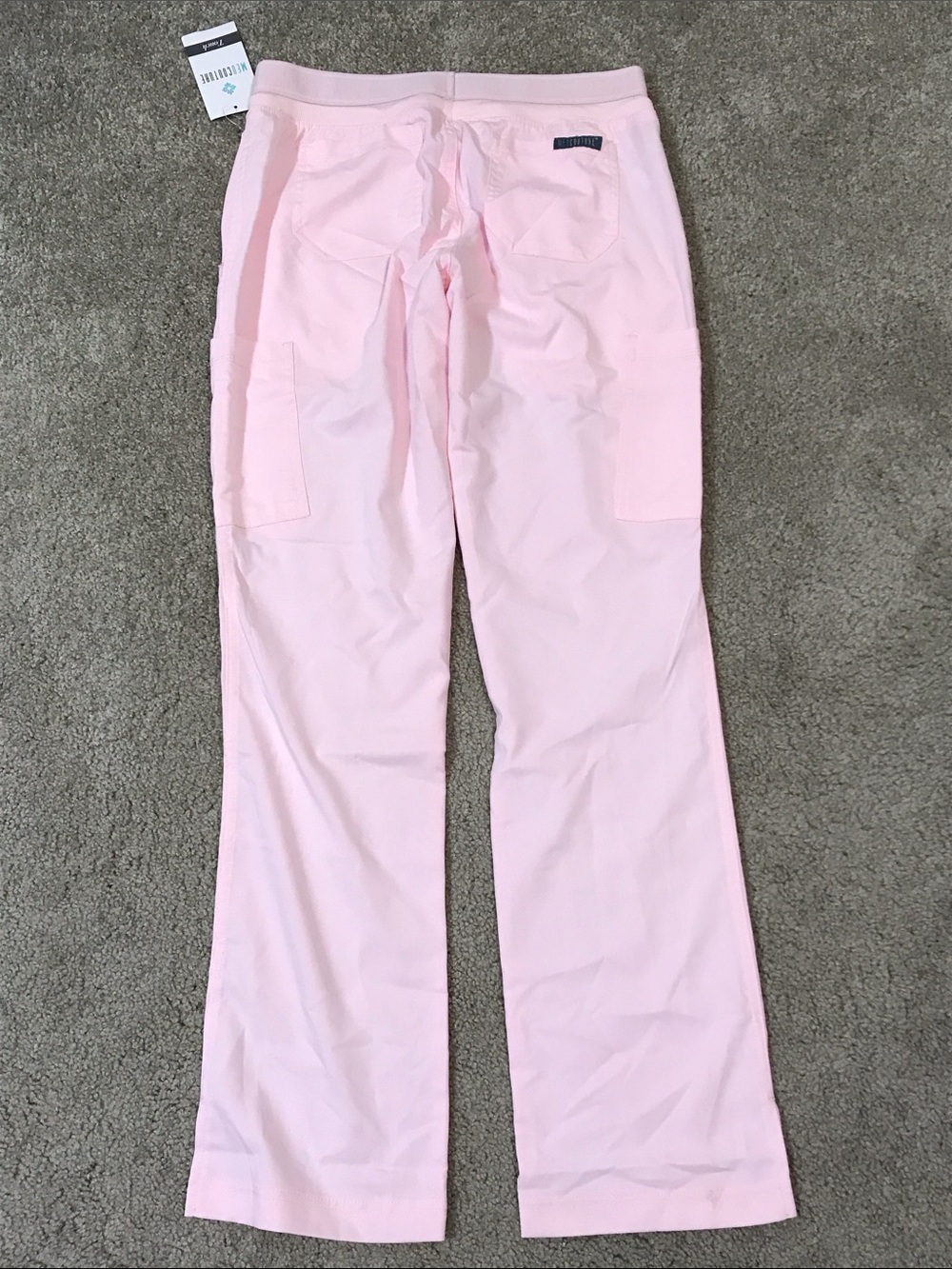 NWT MedCouture medical scrubs outfit - ice pink - small - Picture 9 of 10